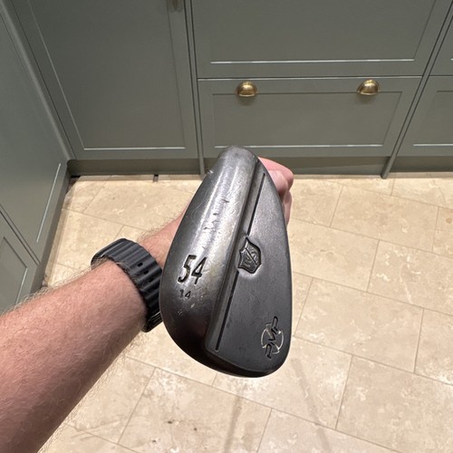 Wilson staff tour gap wedge - staff,